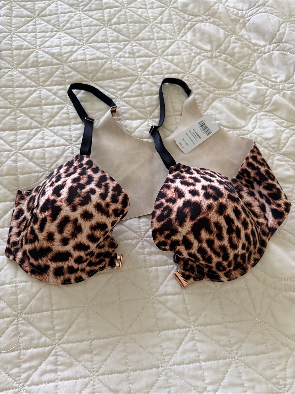 Soma Perfect Coverage Vanishing360 Leopard Print front closure racerback bra